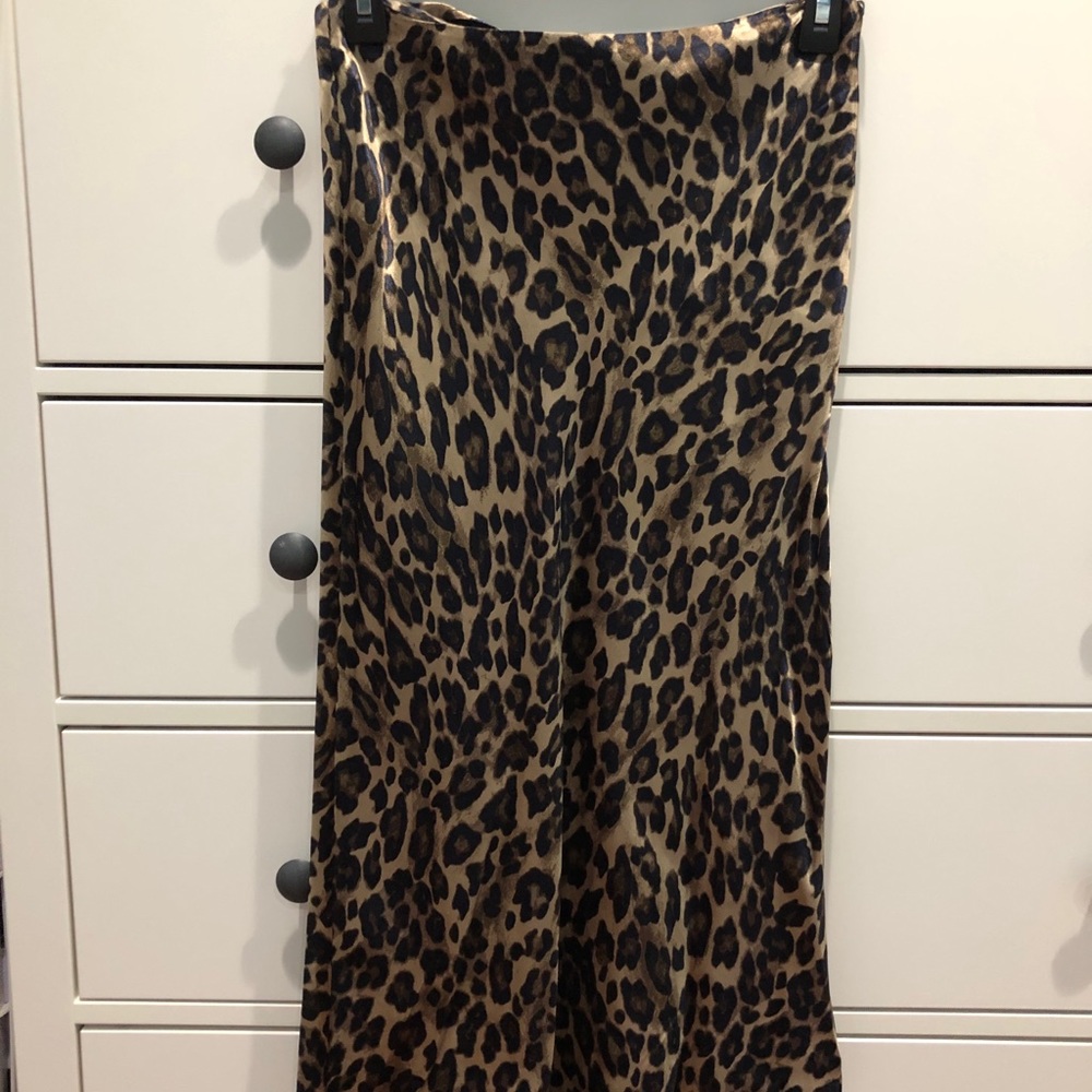 H&M leopard midi skirt